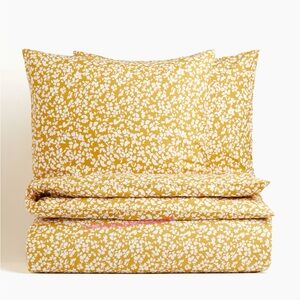 Floral Yellow Bedding Set